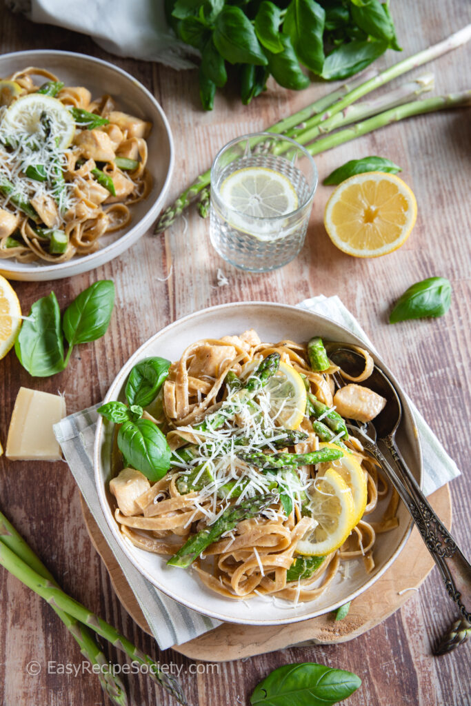 Lemon asparagus chicken pasta